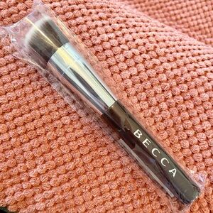 ⚫️ Весса Makeup Foundation Polishing Brush New In Package